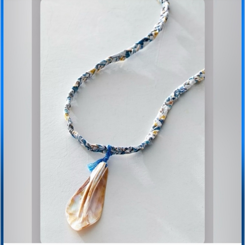 Ariana Ost (@ Free People), The Era Strand Necklace, Blue/White/Shell -NEW!!! - Picture 4 of 11